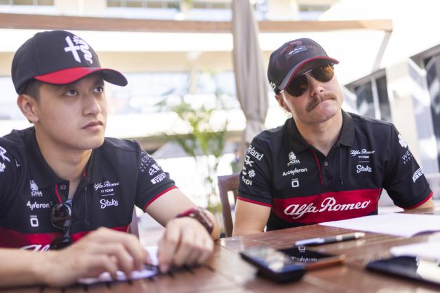 QQ体育直播-独家对话周冠宇&amp;博塔斯：我们需要互相支持的队友