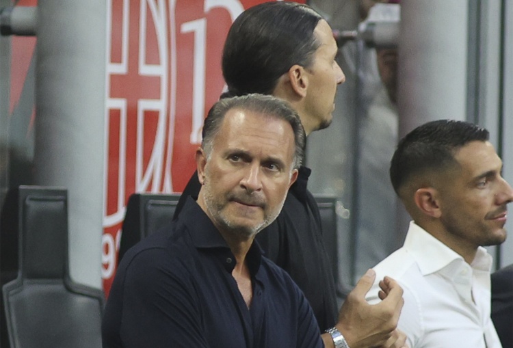 英超直播-米体:红鸟资本创始人卡尔迪纳莱回访米兰,与球队高层及球员会面