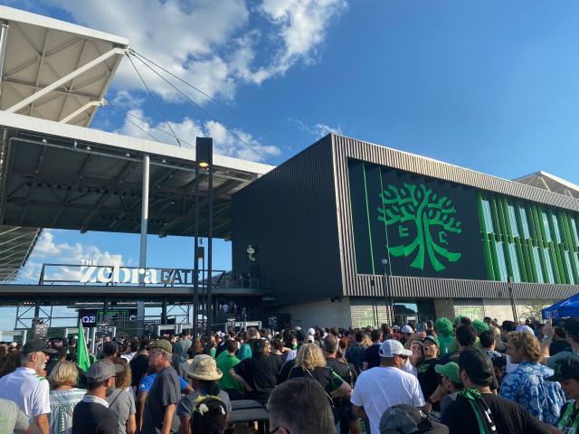 足球直播-美国职业足球的神奇逻辑:先搞球场 后组球队